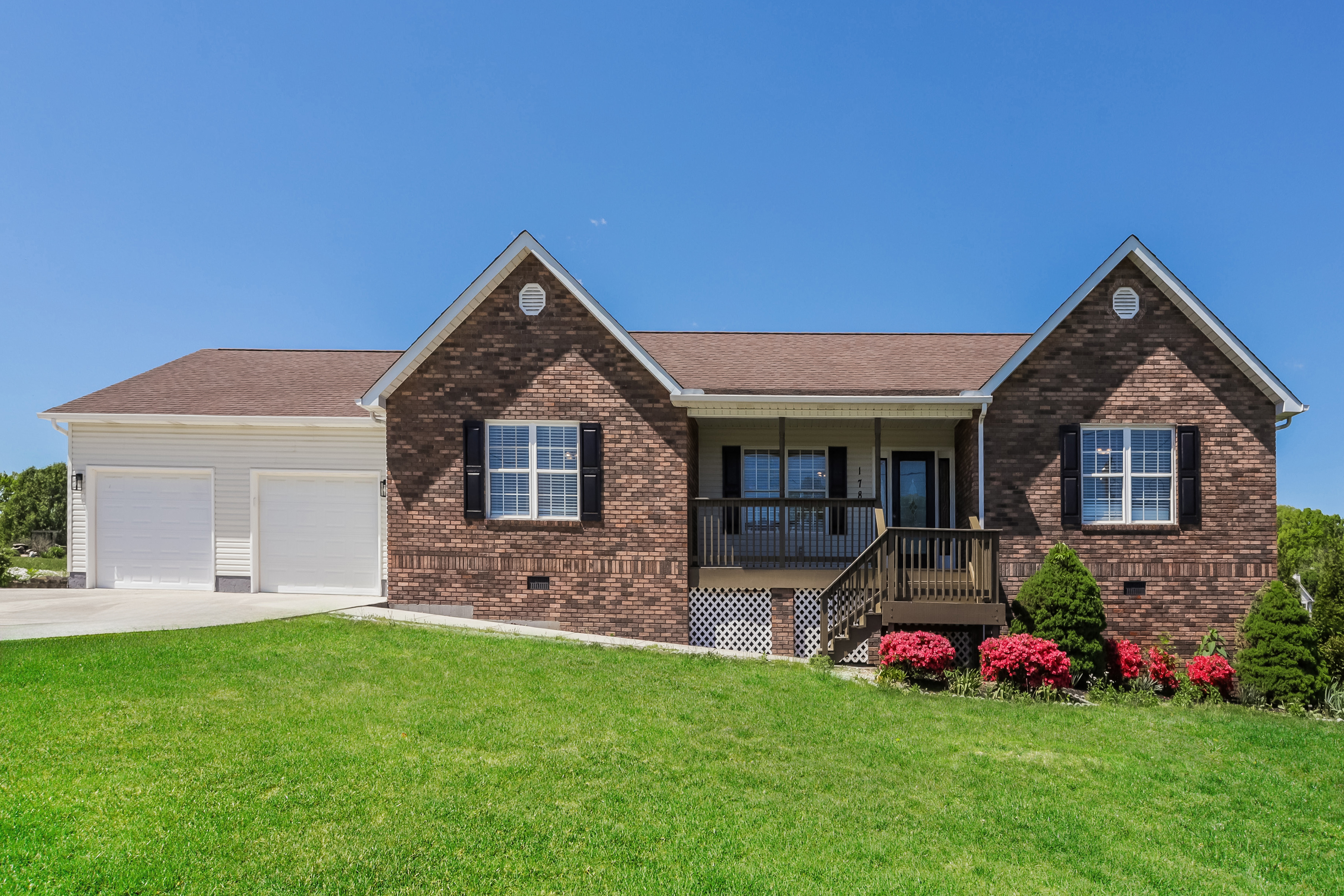 178 SYCAMORE DR JACKSBORO, TN 37757